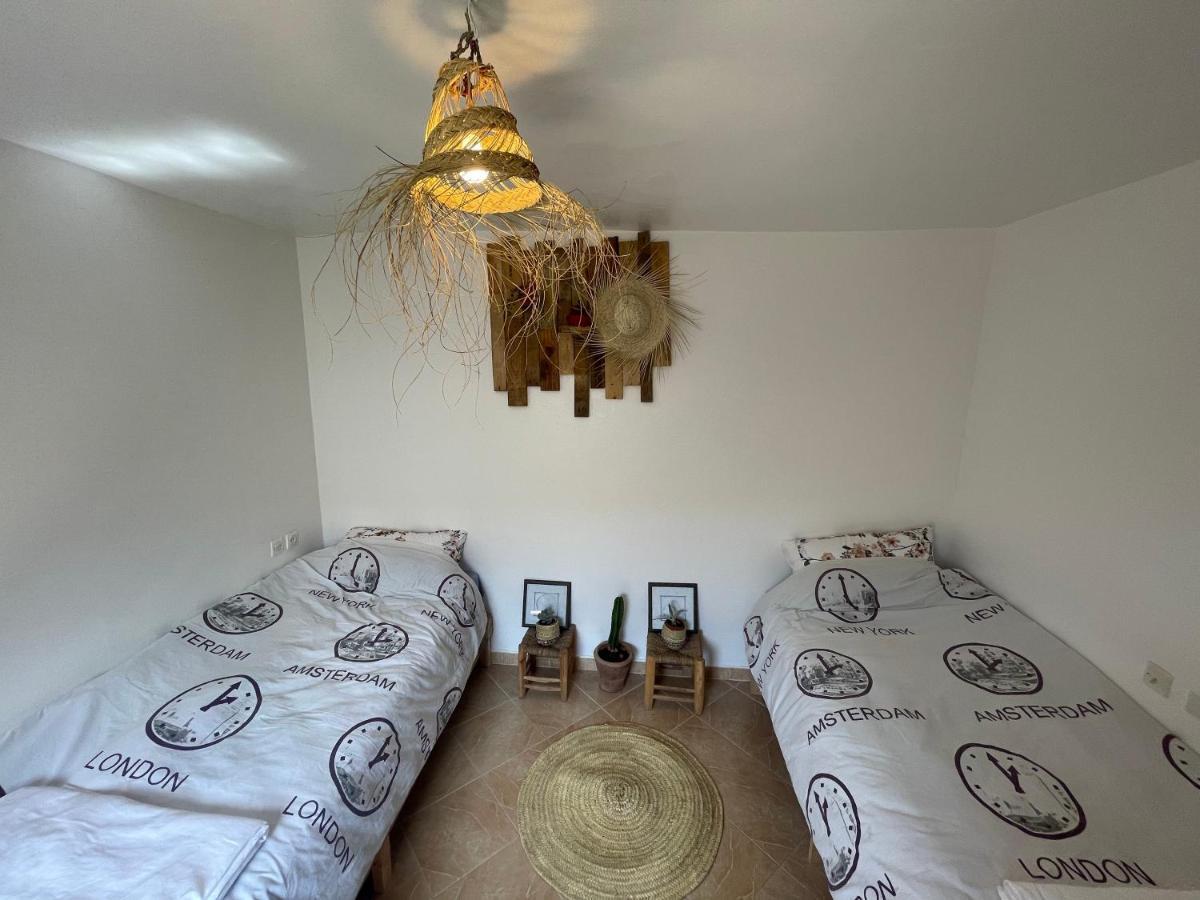 We Surf Morocco Boutique House Hostel Taghazout Bagian luar foto